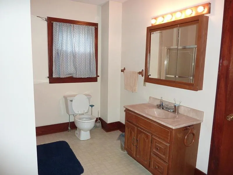 3 bed, 1261 sqft, $1,425 — Photo 4