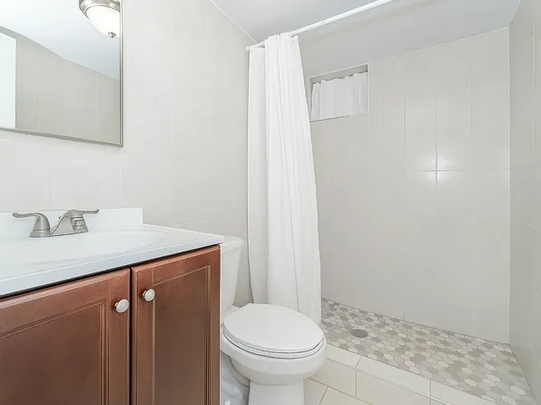 1461 East 3rd Street image 28 of 36