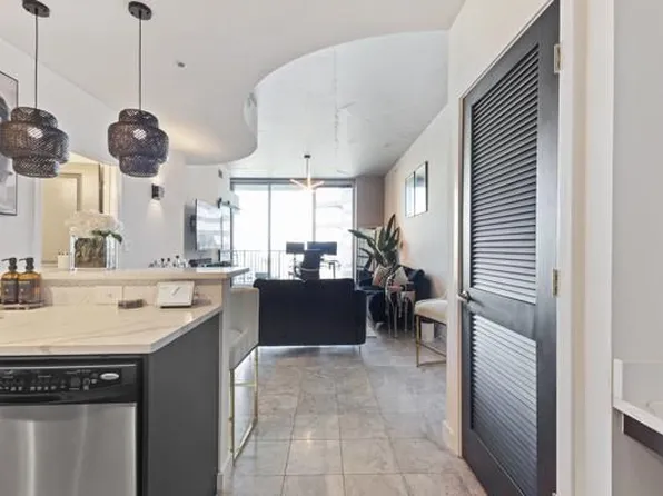400 W Peachtree St NW Unit 1215, Atlanta, GA 30308
