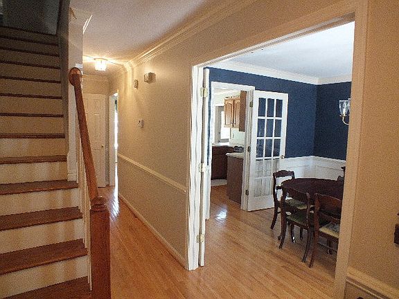 4th image of 110 Woodbridge Dr