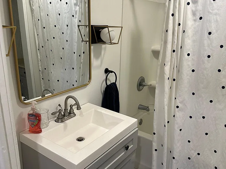4644 Rookwood Ave — Photo 4