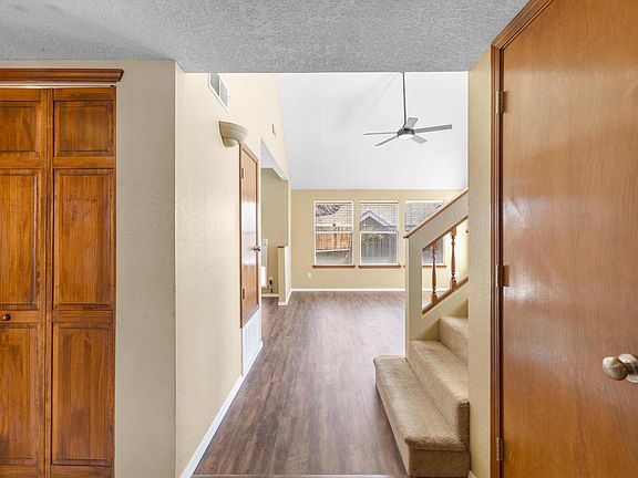 4th image of 7704 Juneberry St NW