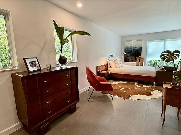 4th image of 14605 SW 75th Ave #1