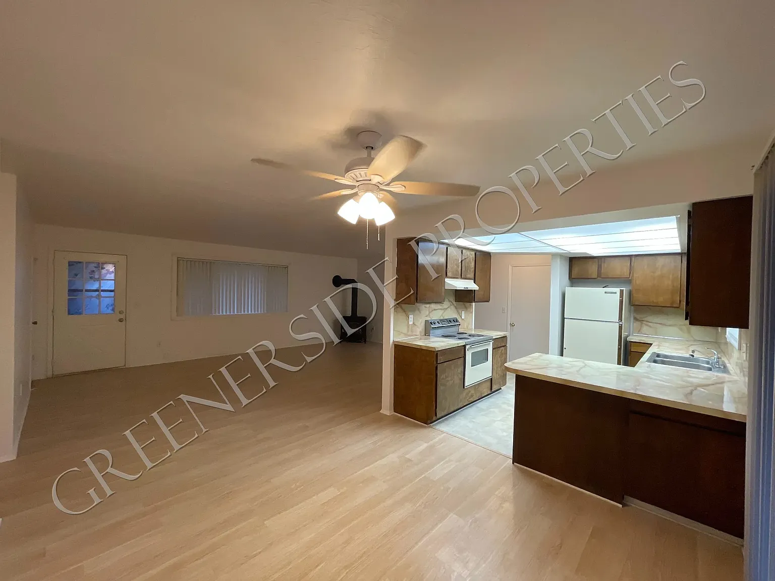 2 bed, 1200 sqft, $1,400 — Photo 2