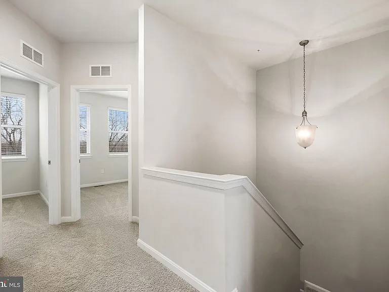 5131 Constitution St — Photo 15
