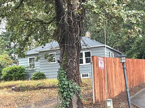 2nd image of 541 Ewald Ave S