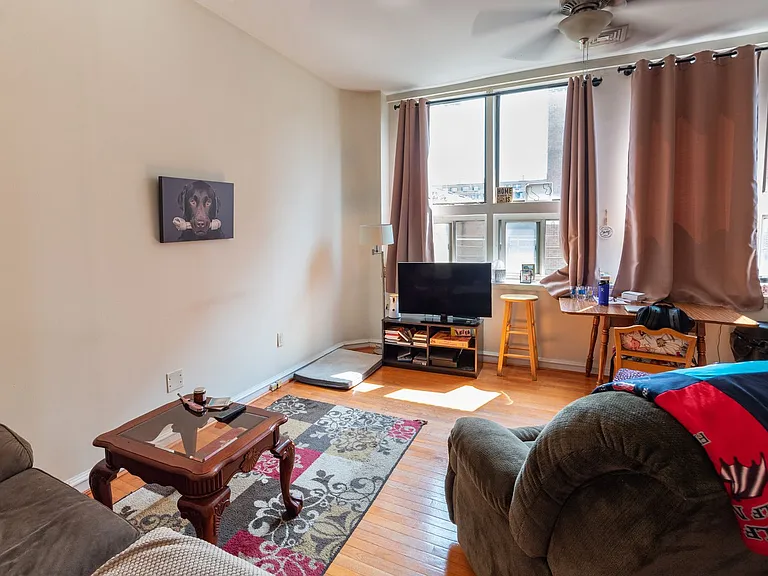 526 S 3rd Street — Photo 4