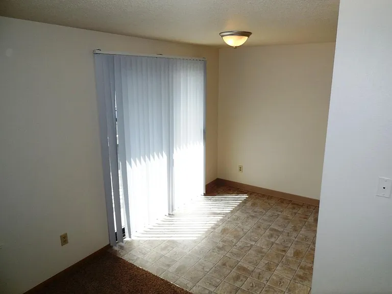 3340 SE Cesar E Chavez Blvd #6 — Photo 5