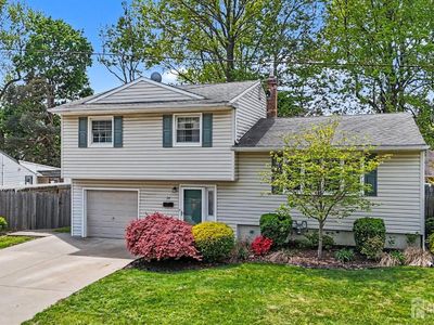 24 Moryan Rd, Edison, NJ, 08817