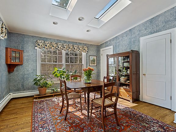 5th image of 1376 Asbury Ave