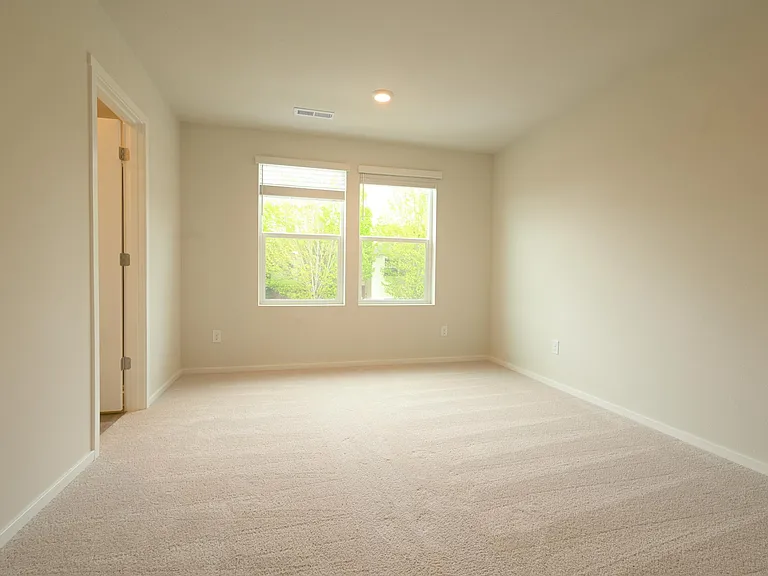 2664 NE 117th Pl — Photo 9