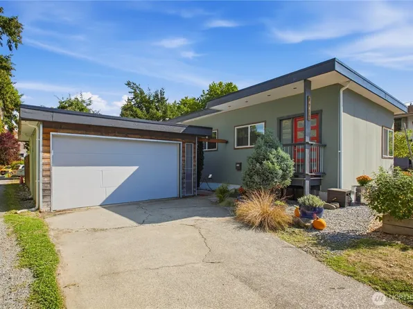 9712 57th Avenue S, Seattle, WA 98118