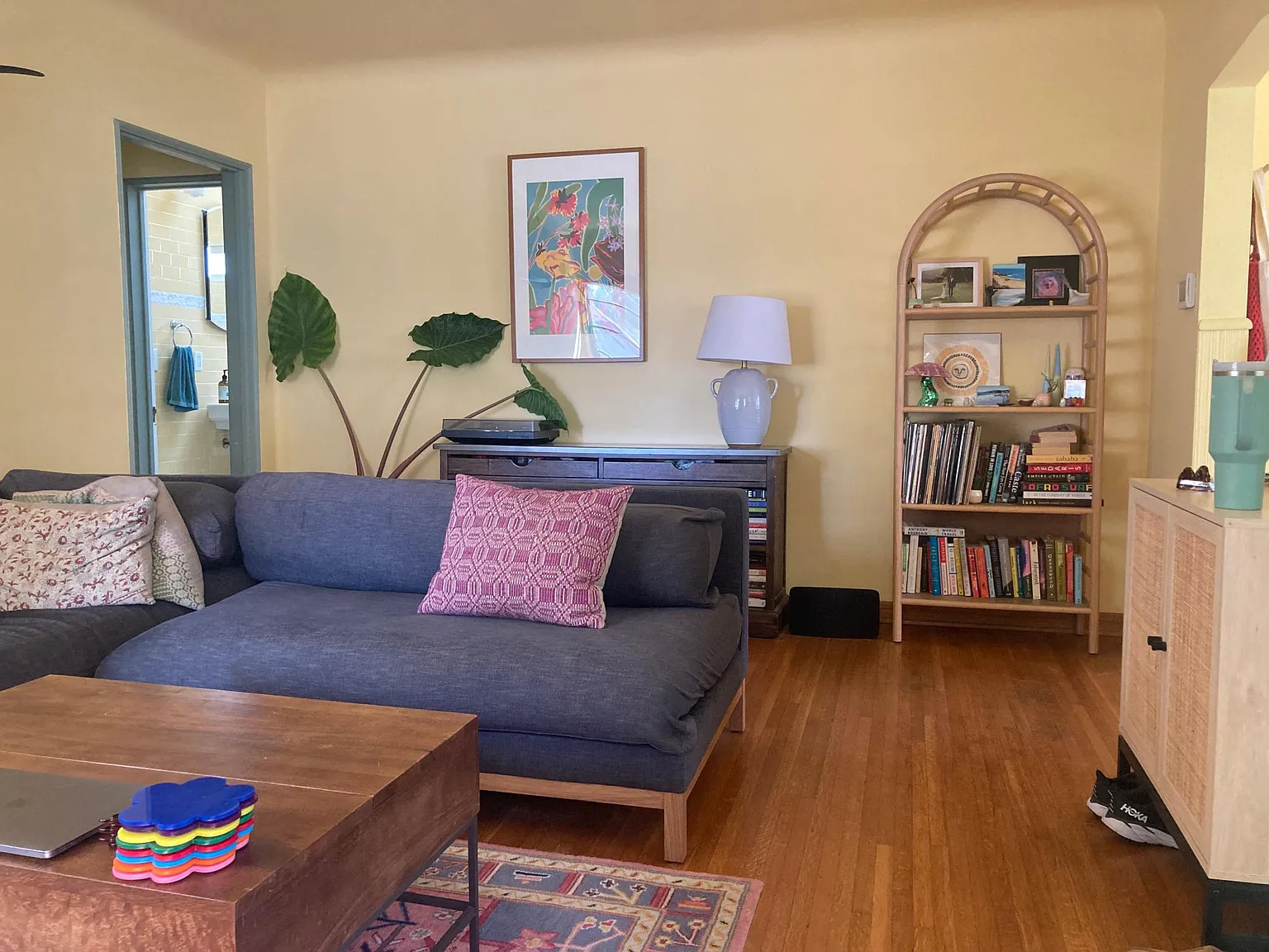 2211 Hill St — Photo 3