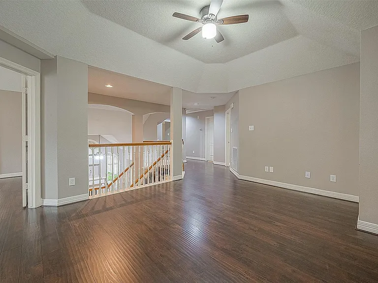 5910 Misty Island Ct — Photo 30