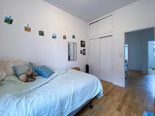 Rented by Compass | media 20