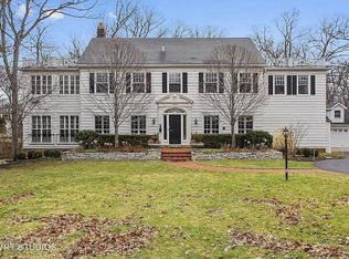 1391 Sheridan Rd, Highland Park, IL 60035