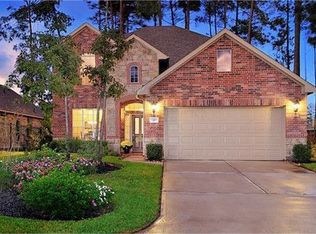 19 W Lasting Spring Cir, The Woodlands, TX 77389