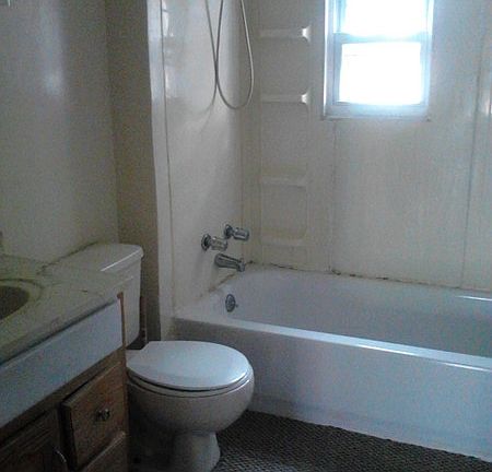 5th image of 1224 Loretta Ave