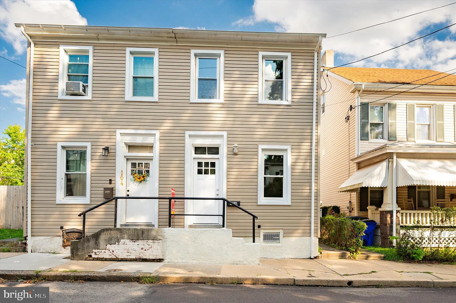 106 S Franklin St photo 1