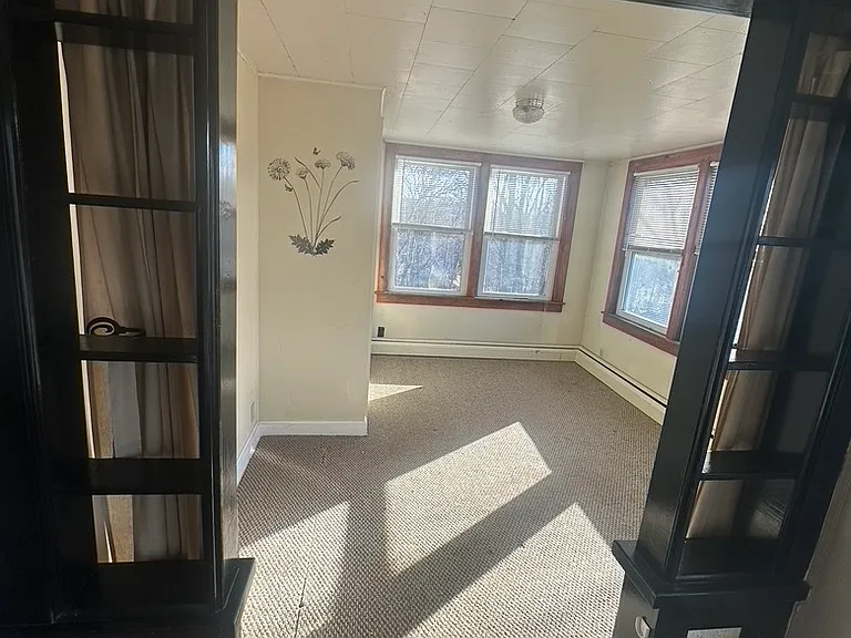 226 Main St #4 — Photo 8