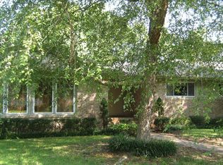 302 Elizabeth Dr, Cheraw, SC 29520