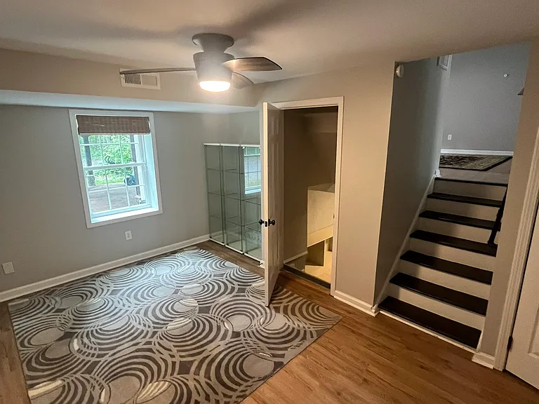 9720 Robinwood Ln — Photo 11