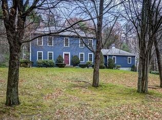 8 Dicarlo Rd, Hopkinton, MA 01748