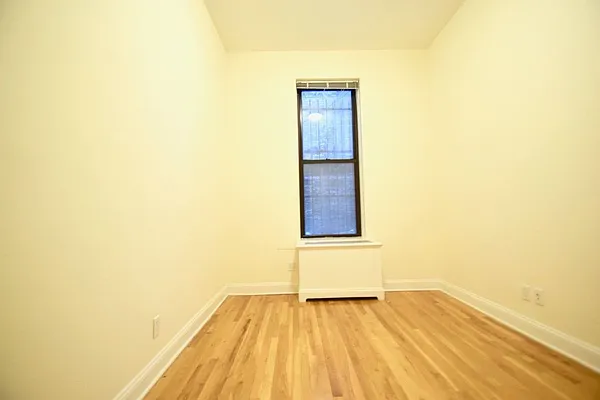 Rented by Sovereign Associates | media 12