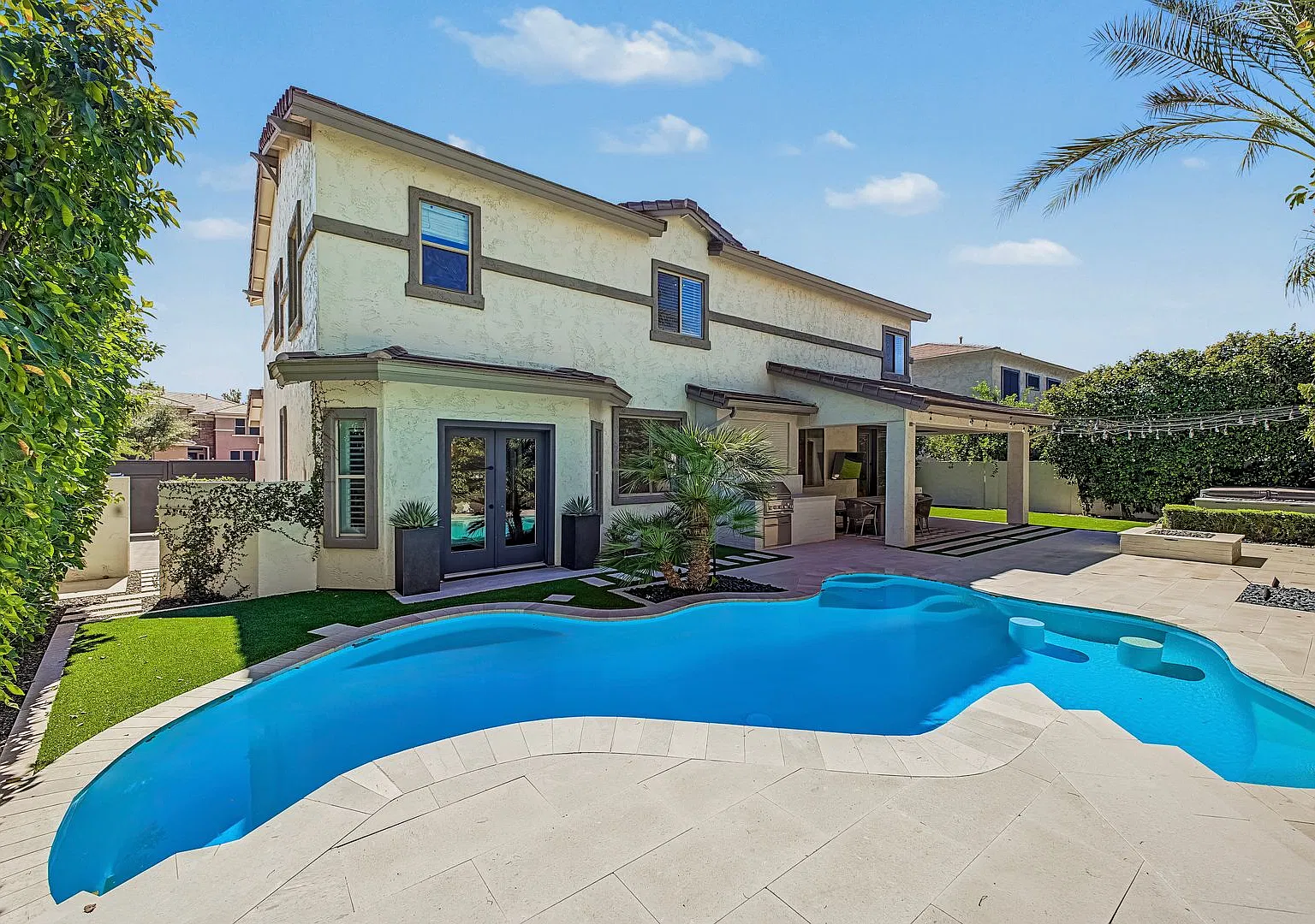 Stunning High End 4 Bedroom/2.5 Bath Two Story Home in Queen Creek! Private Pool and Unbelievable... — Photo 3