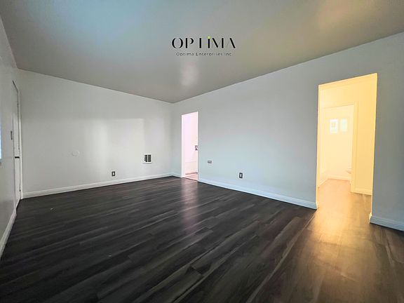 3rd image of 1111 Daisy Ave APT 5
