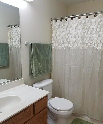 5th image of 326 W Whispering Oaks Ln