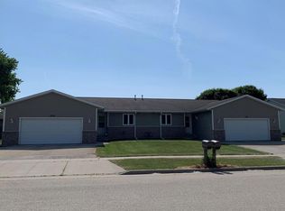 1009-1011 Pheasant Ln, Horicon, WI 53032
