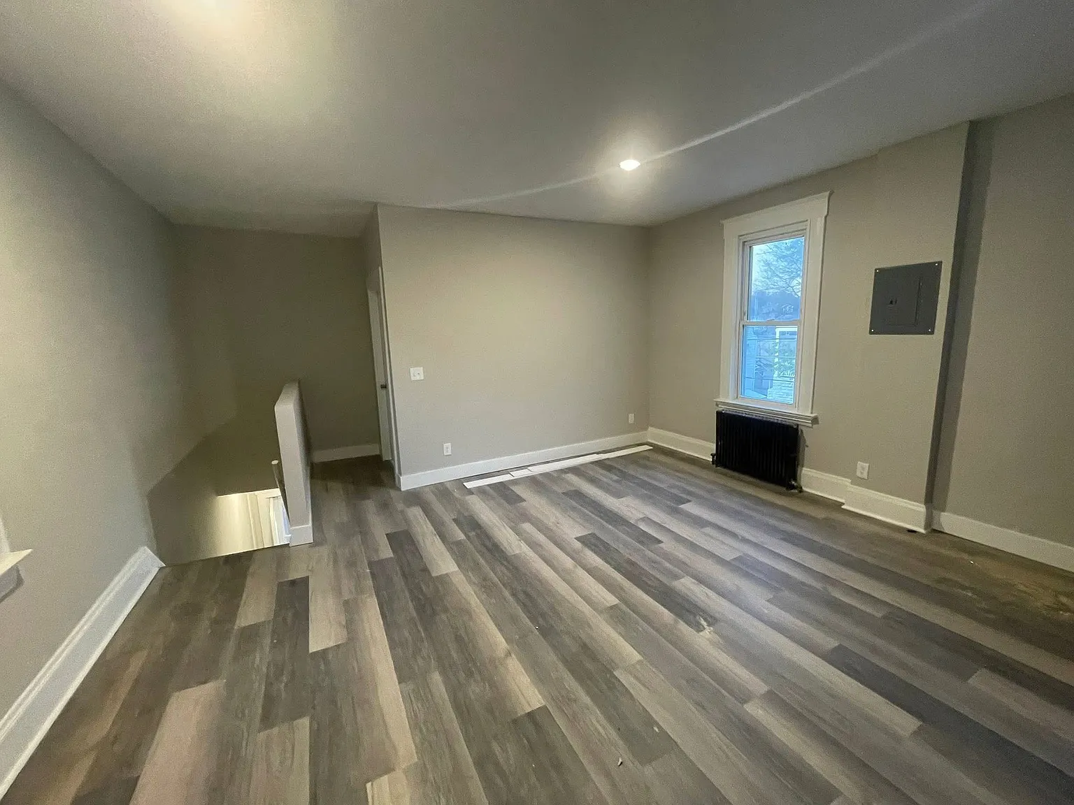 2 bed, 700 sqft, $1,400 — Photo 3