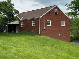 1829 Brodhead Rd, Aliquippa, PA 15001