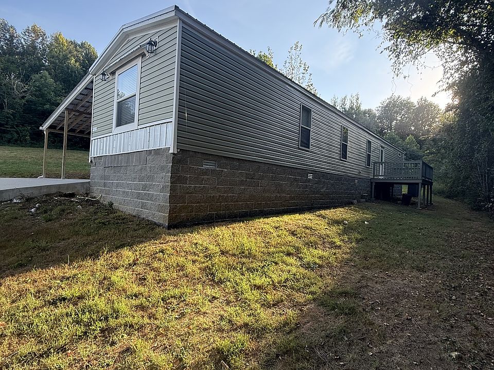 1st image of 375 Jones Hollow Rd
