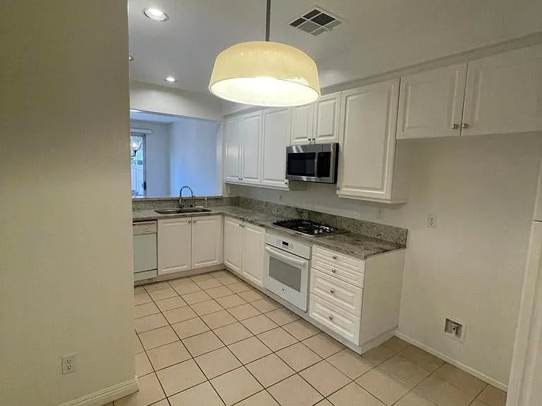 4922 Santo Dr — Photo 12