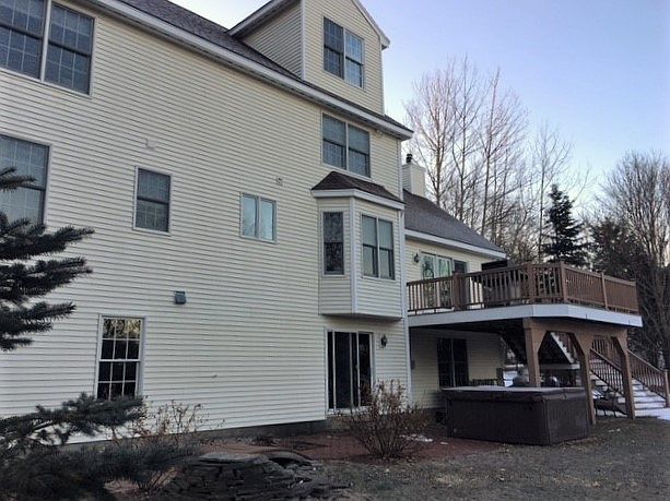2nd image of 34 Colonel Daniels Dr