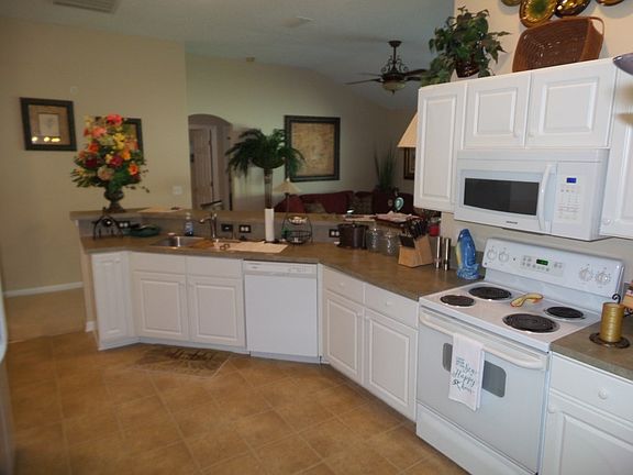 2nd image of 1012 Oak Arbor Cir