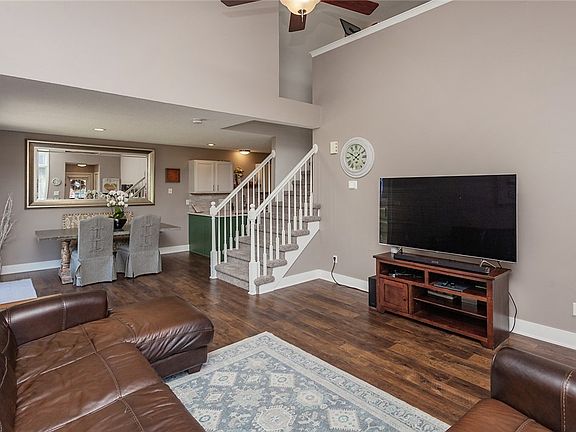 3rd image of 6855 Woodland Ave Unit 1001