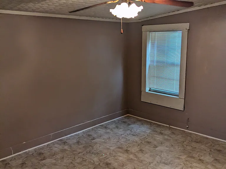 802 McCreight St — Photo 7