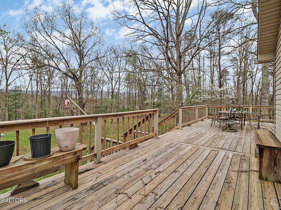 25th image of 281 Hatler Rd