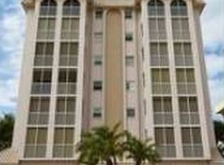 9485 Gulfshore Dr APT 201, Naples, FL 34108