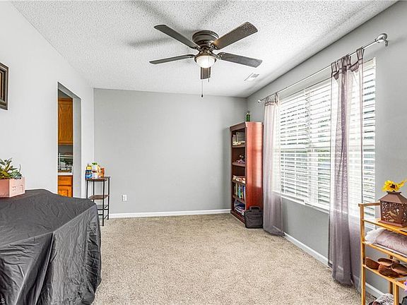 4th image of 2114 Gramercy Park Dr