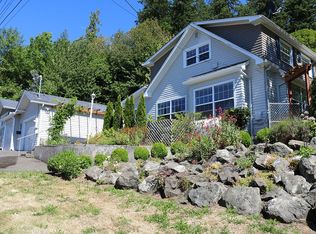 106 S Irving St, Coquille, OR 97423