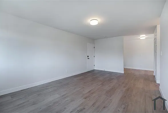 2622 S Hobart Blvd #16 — Photo 4