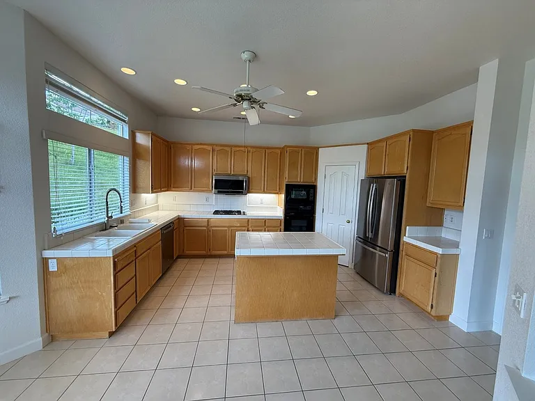 3245 Corte Granada — Photo 26