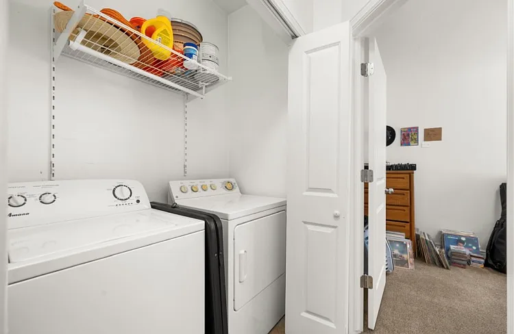 2725 S 700 E — Photo 16