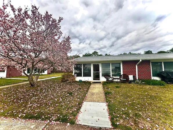 1178A Clydebank Court, Lakewood, NJ 08701