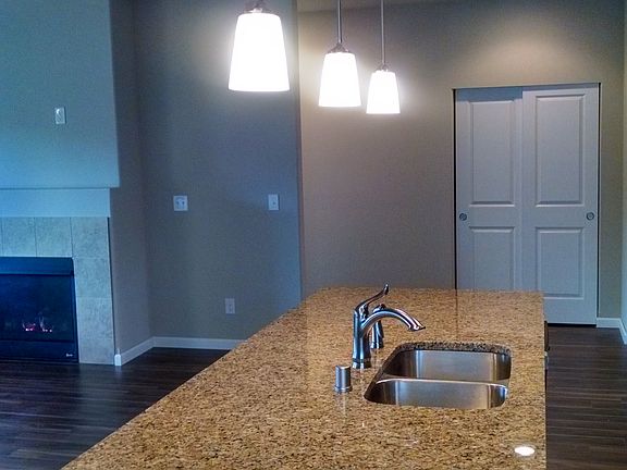 4th image of 7308 Desparado Dr Se