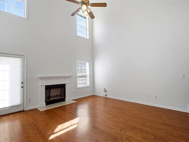 6425 White Walnut Way — Photo 7